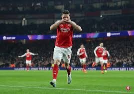 湖人赢球！詹姆斯关键时刻攻防一体！连得10分、绝杀抢断！